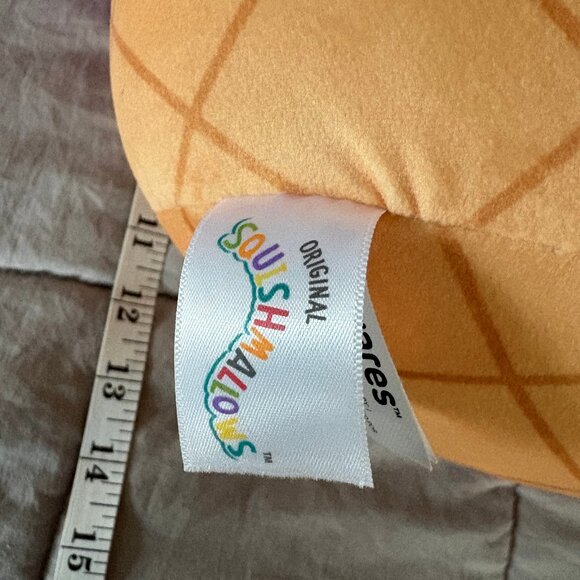 LIKE NEW, Squishmallows Sanjay Pink Ice Cream Sundae With Bowtie Plush Toy - Picture 3 of 8